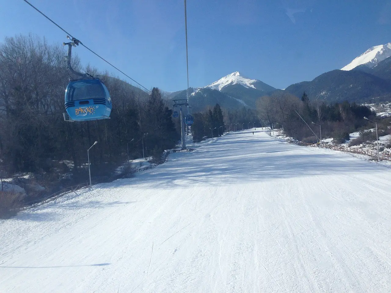 ski 712004 1280