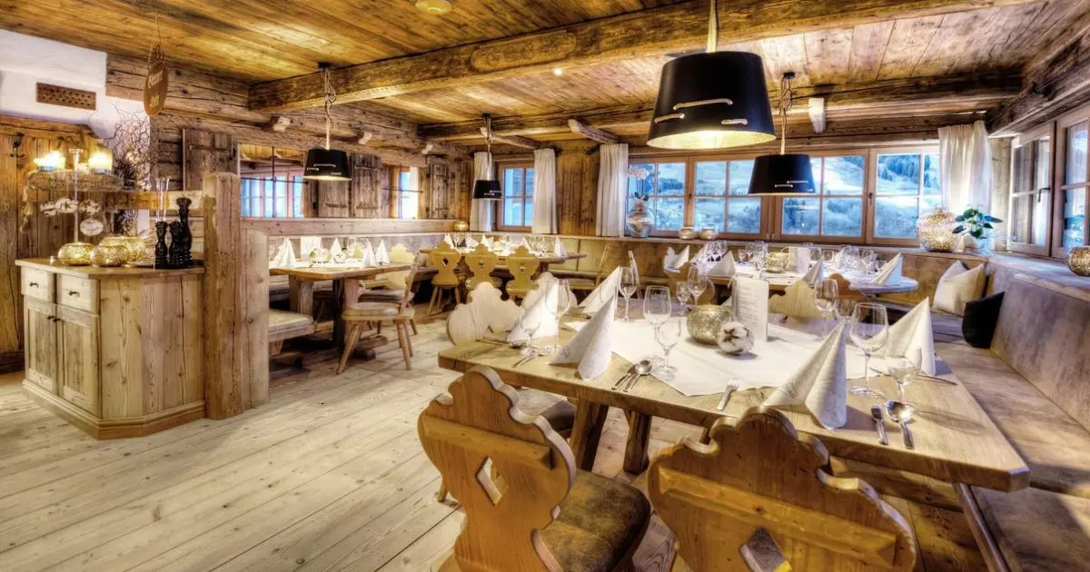 De 7 bedste restauranter i Saalbach, Østrig 2 Xandl Stadl, Saalbach